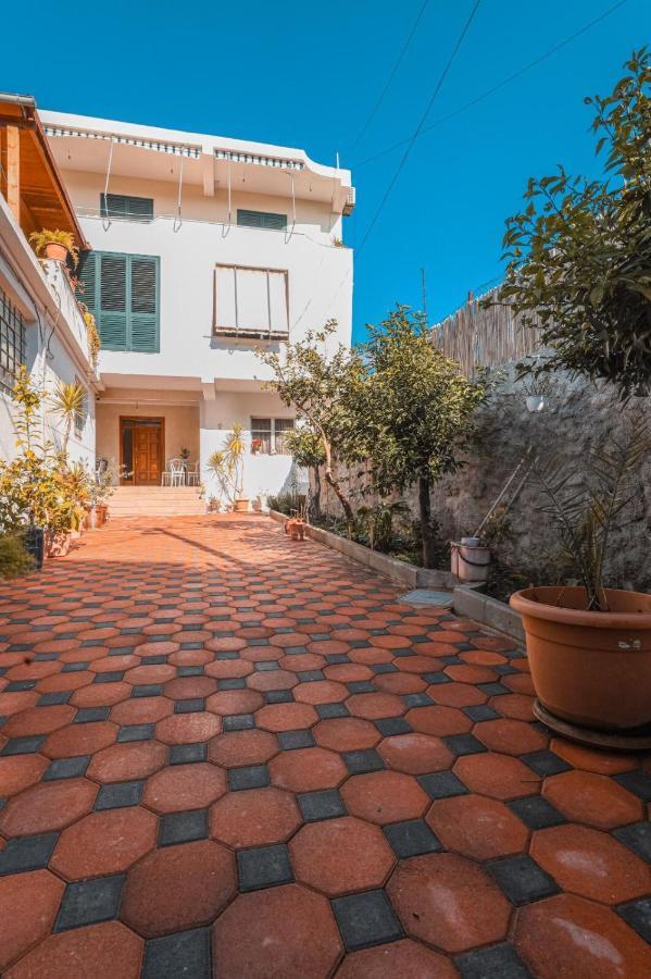 Hostel Nana Vlorë Exterior foto